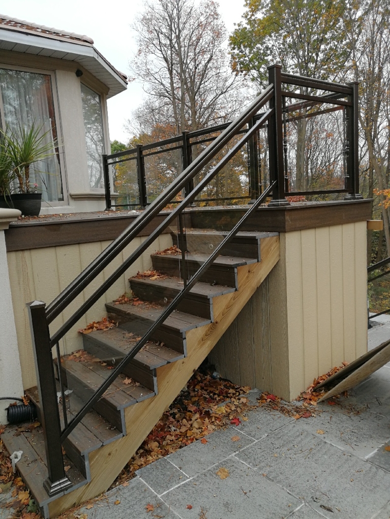R6 infill glass railing, Toronto