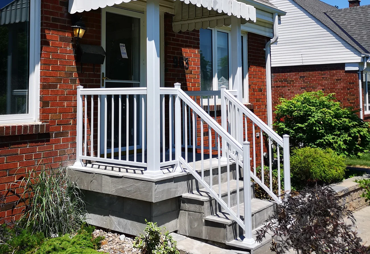R1 Railing Bungalow White Front 1 — Homeowner Project
