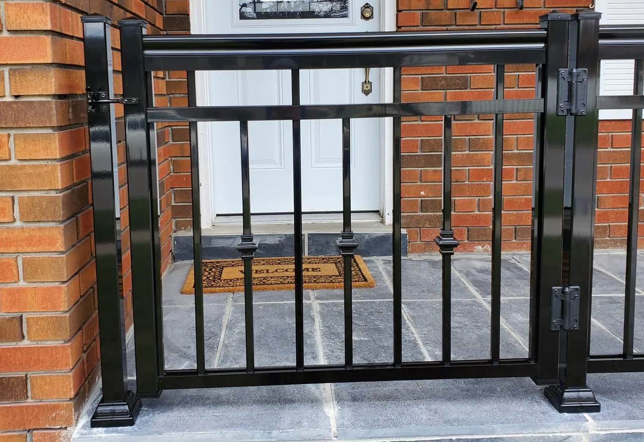 R13 Railing Porch With Gate 3 — Homeowner Project