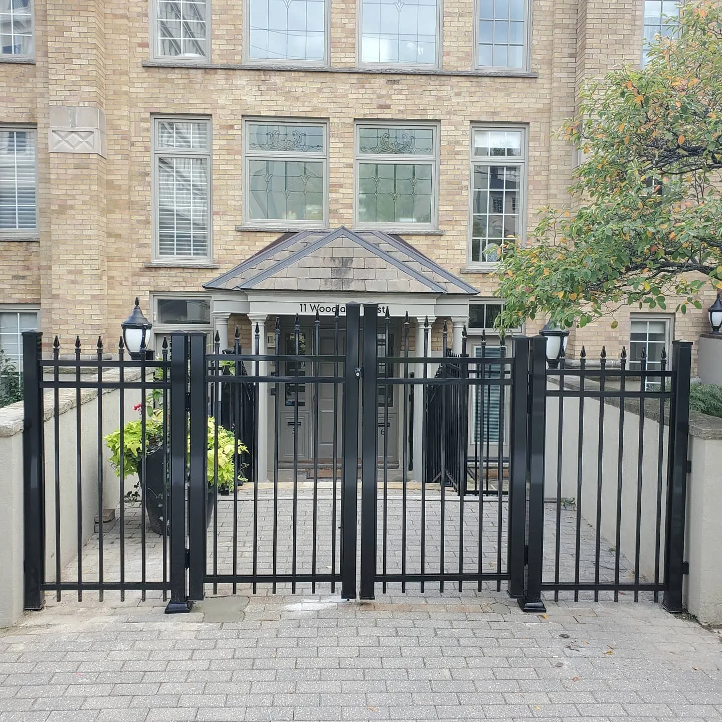 F2 Black Fence Townhouse 2 — Homeowner Project