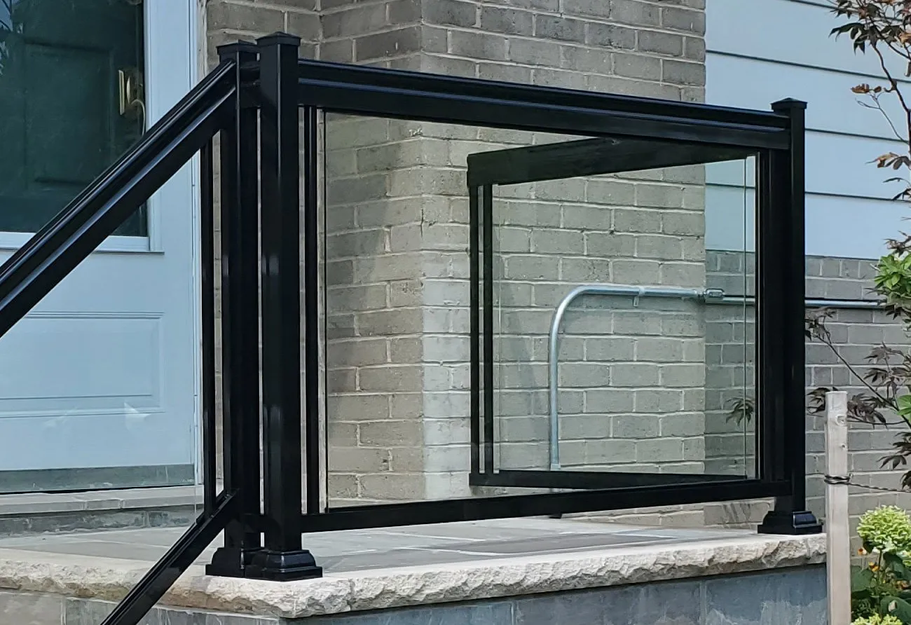 GR1 Clear Glass Black 2 1 — Homeowner Project