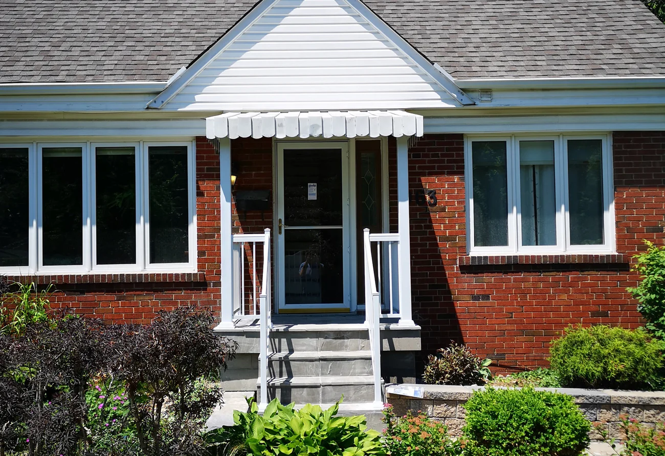 R1 Railing Bungalow White Front 3 — Homeowner Project