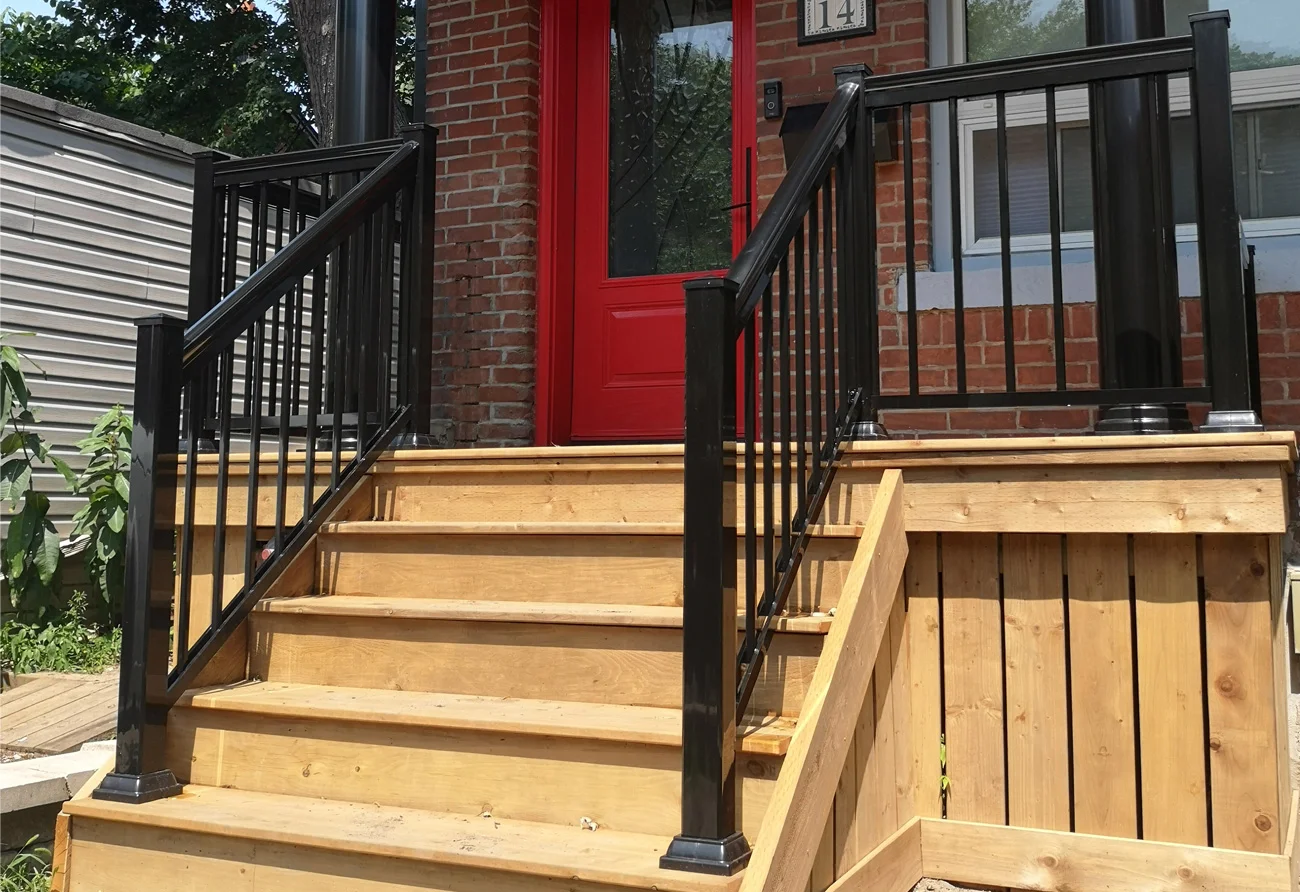 R1 Railing Entry with Columns 3 — Homeowner Project