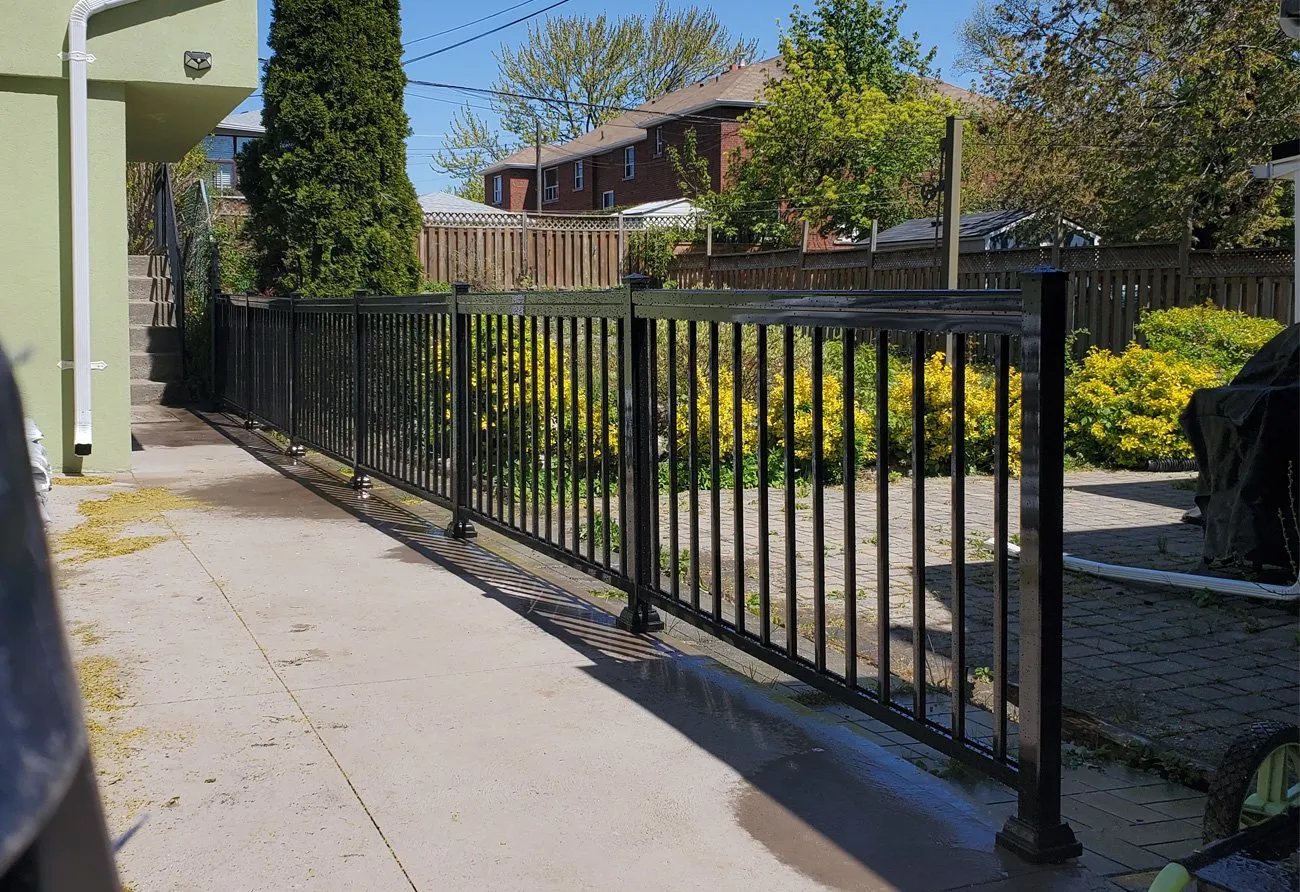 R1 Railings Black 2X2 2 — Homeowner Project