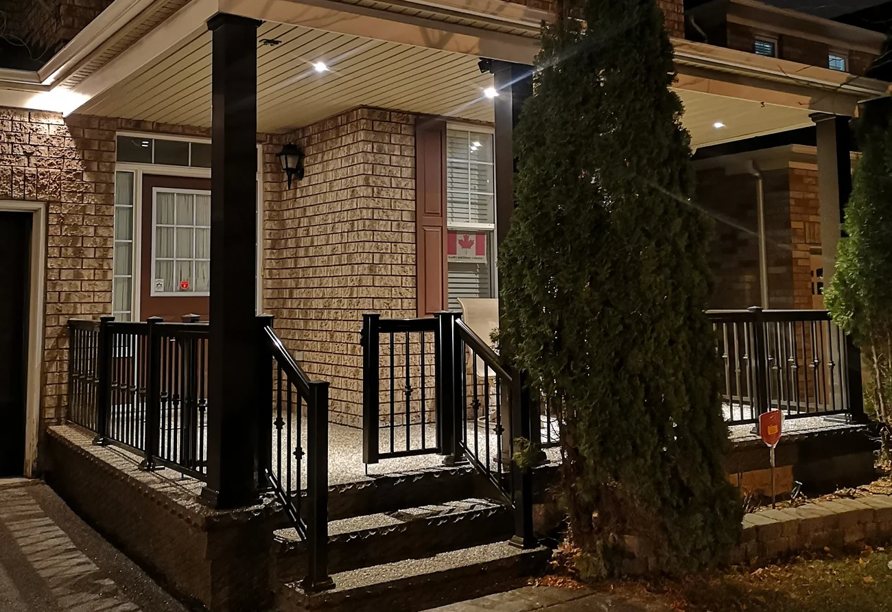 R2 Railings with Columns Project 6 — Homeowner Project